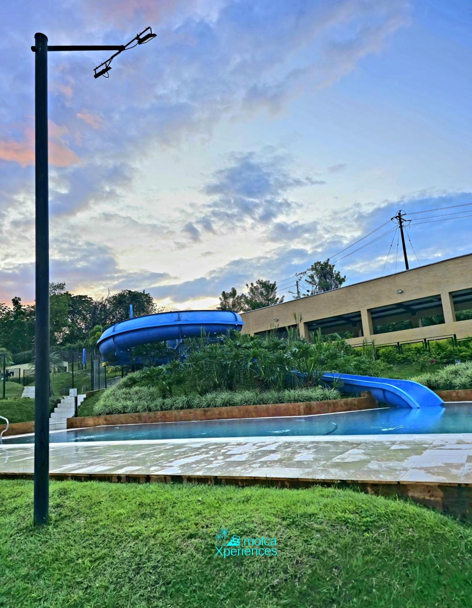 Apartamento Privado Vacacional A 5M Del Aeropuerto, 20 Minutos Del Parque Del Cafe Y Centro De Armenia Con 4 Piscinas, 3 Jacuzzi, Sauna By Molca Xperiences 3H Eksteriør bilde