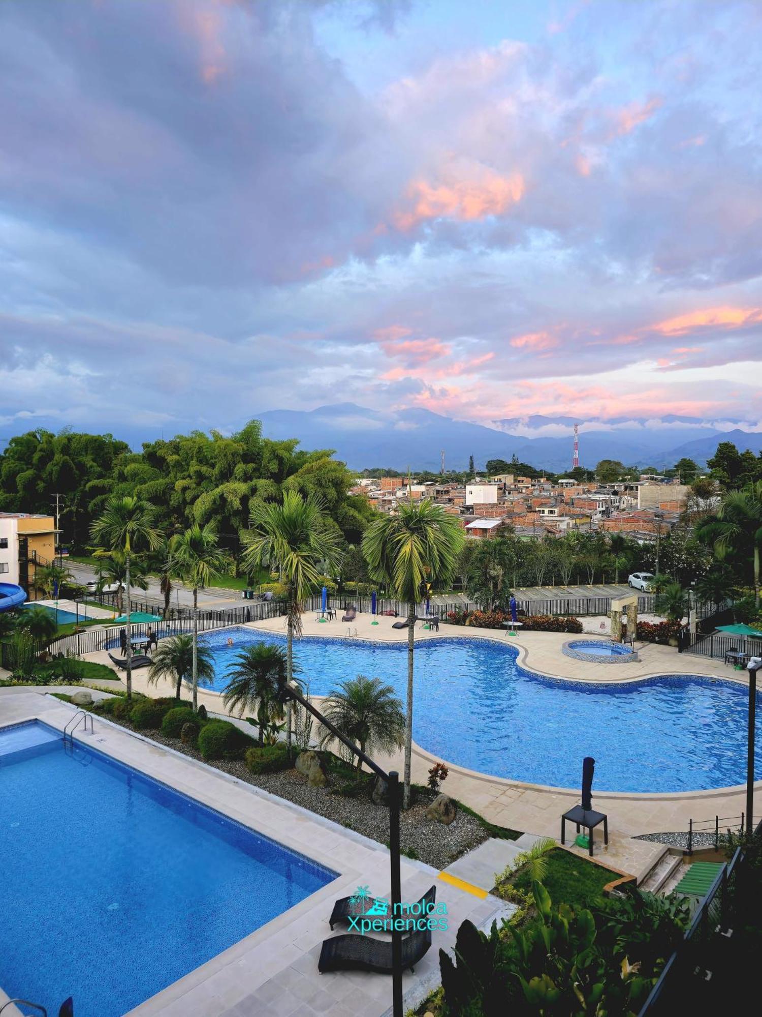 Apartamento Privado Vacacional A 5M Del Aeropuerto, 20 Minutos Del Parque Del Cafe Y Centro De Armenia Con 4 Piscinas, 3 Jacuzzi, Sauna By Molca Xperiences 3H Eksteriør bilde