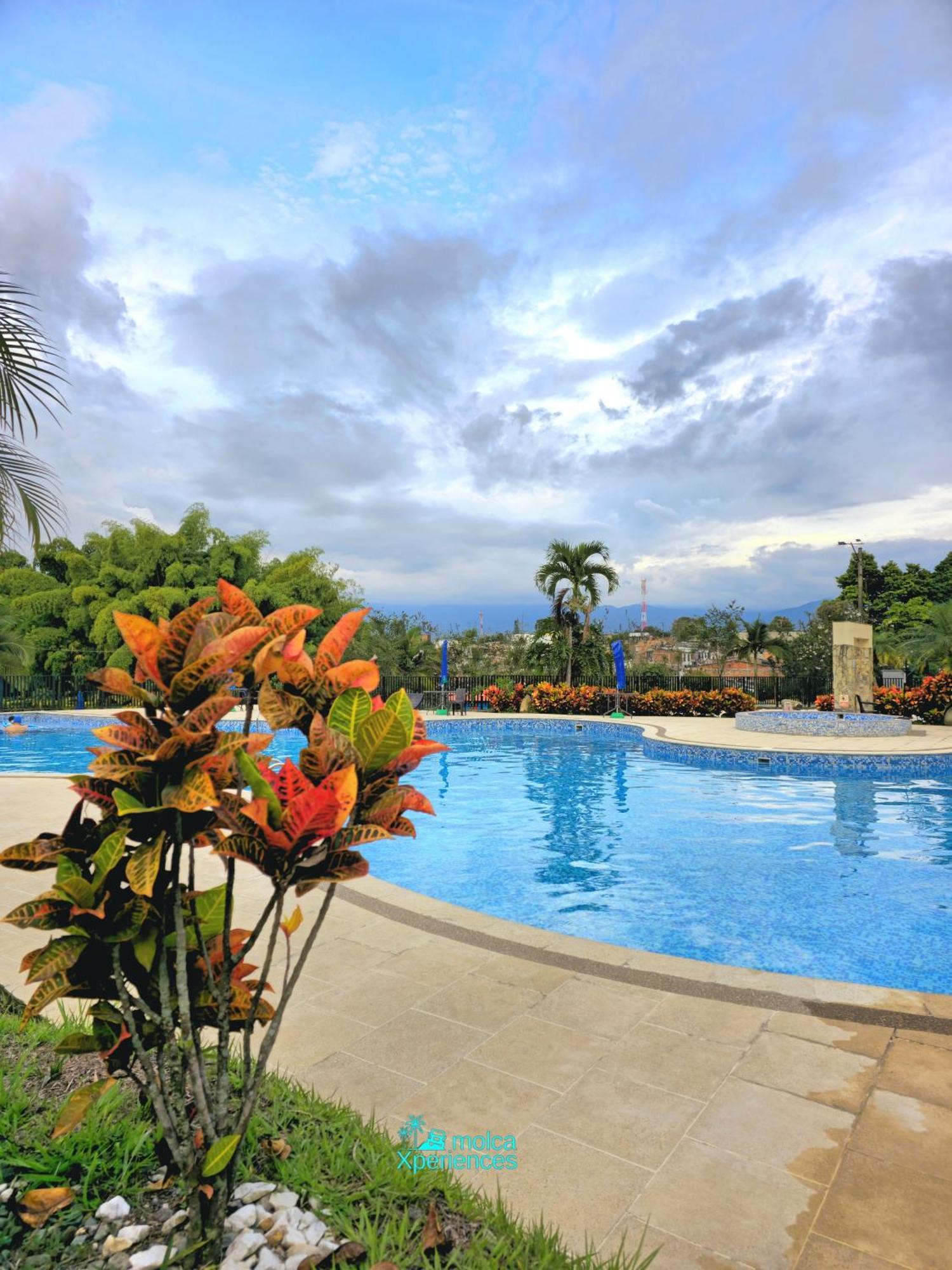 Apartamento Privado Vacacional A 5M Del Aeropuerto, 20 Minutos Del Parque Del Cafe Y Centro De Armenia Con 4 Piscinas, 3 Jacuzzi, Sauna By Molca Xperiences 3H Eksteriør bilde