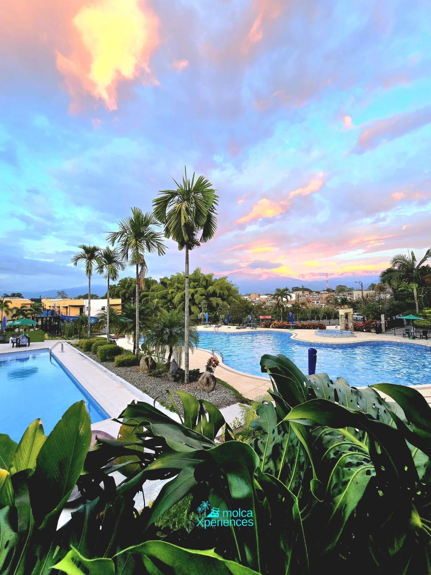 Apartamento Privado Vacacional A 5M Del Aeropuerto, 20 Minutos Del Parque Del Cafe Y Centro De Armenia Con 4 Piscinas, 3 Jacuzzi, Sauna By Molca Xperiences 3H Eksteriør bilde