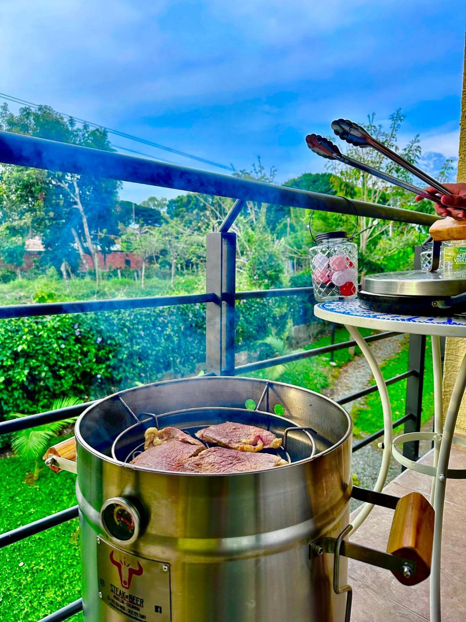 Apartamento Privado Vacacional A 5M Del Aeropuerto, 20 Minutos Del Parque Del Cafe Y Centro De Armenia Con 4 Piscinas, 3 Jacuzzi, Sauna By Molca Xperiences 3H Eksteriør bilde