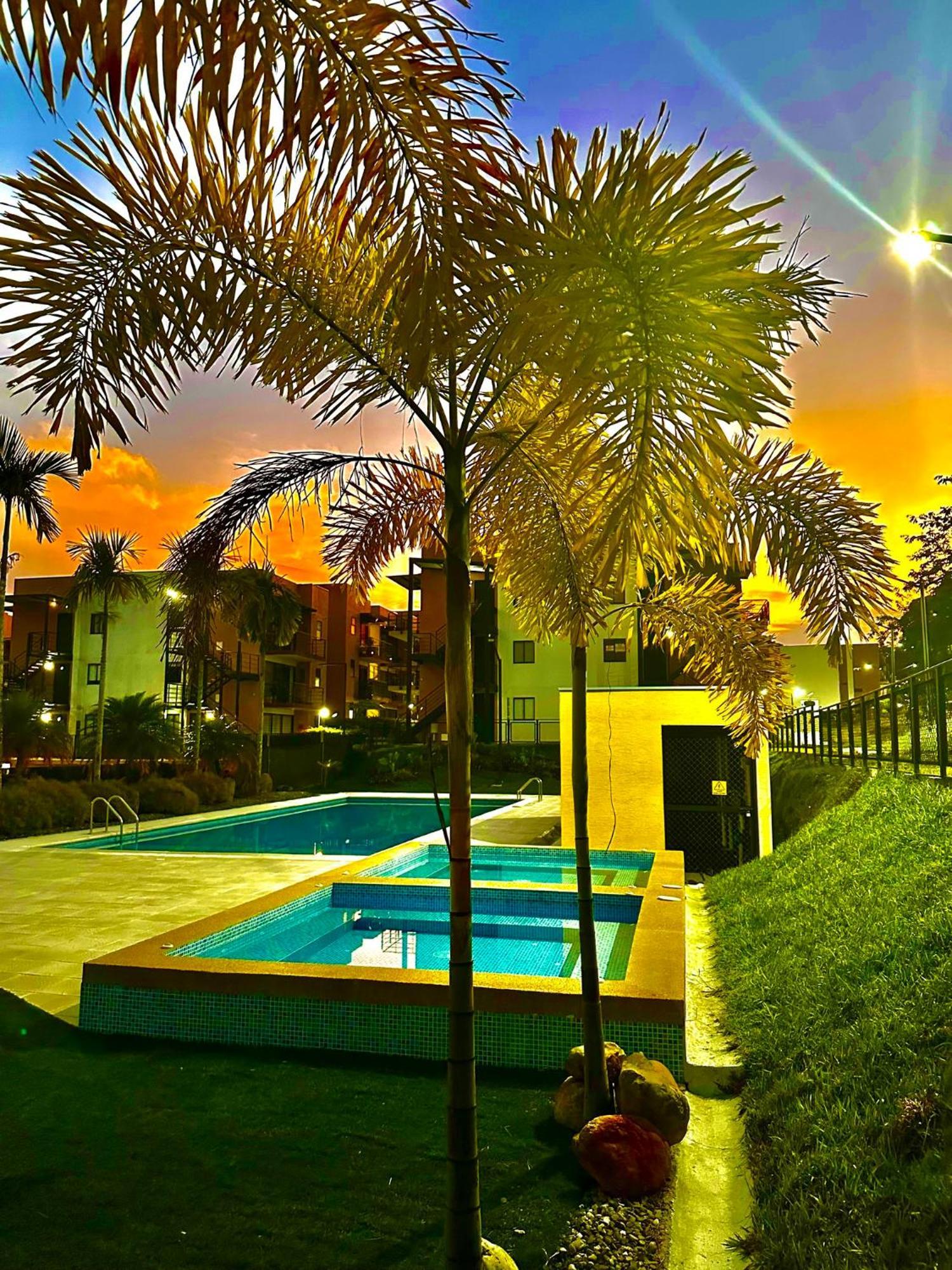 Apartamento Privado Vacacional A 5M Del Aeropuerto, 20 Minutos Del Parque Del Cafe Y Centro De Armenia Con 4 Piscinas, 3 Jacuzzi, Sauna By Molca Xperiences 3H Eksteriør bilde